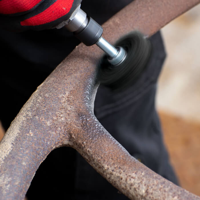 Cleaning wheel on a shank HERMAN FWK-10/S Dragon Black Abrasive : STRIP-IT + SiC