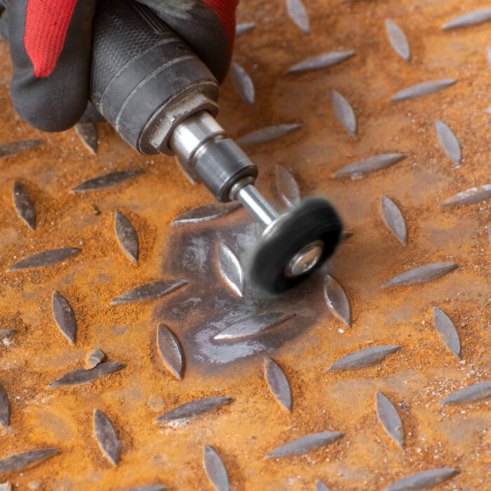 Cleaning wheel on a shank HERMAN FWK-10/S Dragon Black Abrasive : STRIP-IT + SiC