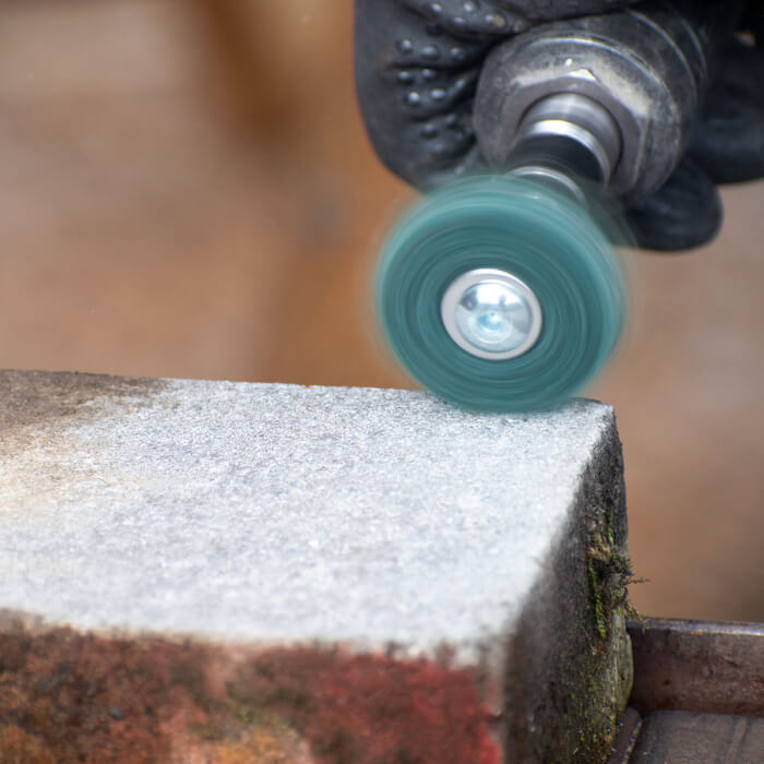 Cleaning wheel on a shank HERMAN FWK-20/S Dragon Green Brúsivo : STRIP-IT + corundum