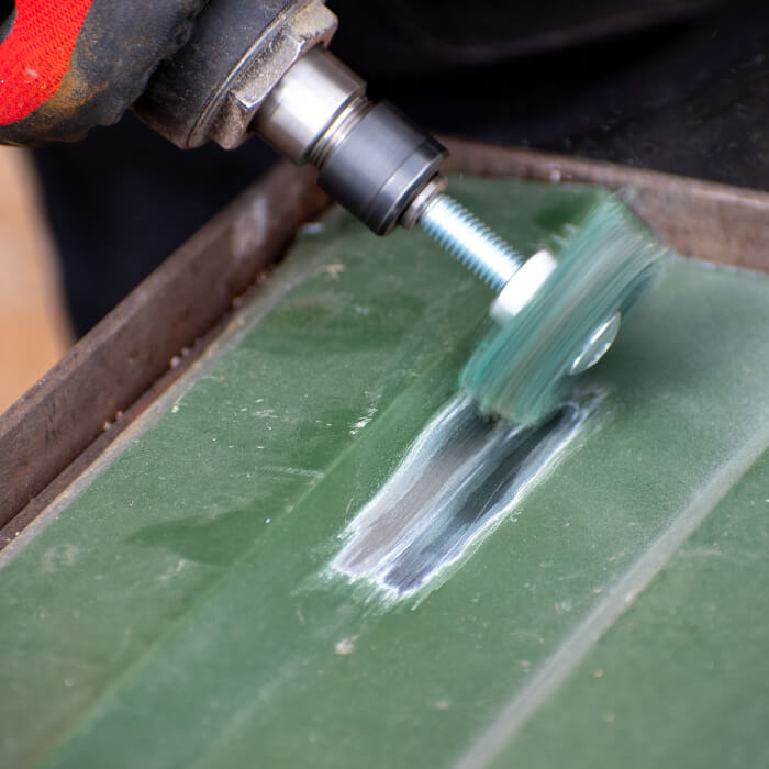 Cleaning wheel on a shank HERMAN FWK-20/S Dragon Green Brúsivo : STRIP-IT + corundum