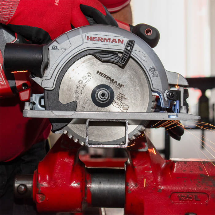 Cordless circular saw HERMAN AXCS-1801 | 18,0 V 5Ah | Complete | Warranty: 3 years