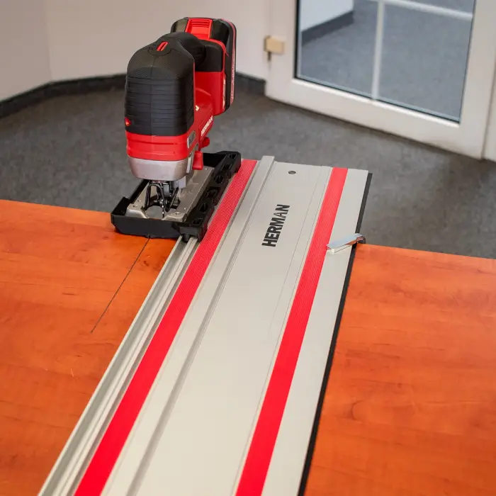 Sliding foot of a jig saw HERMAN GR-30 For guide rail GR-10