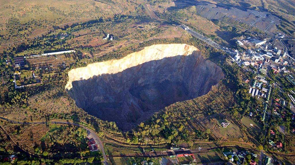 Cullinan diamond mine , where they found the famous diamond
